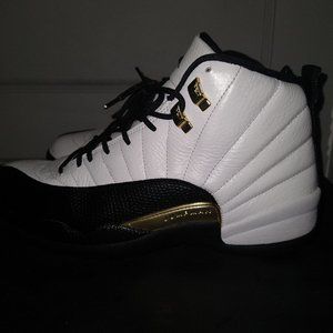 Air Jordan 12 Royalty Taxi